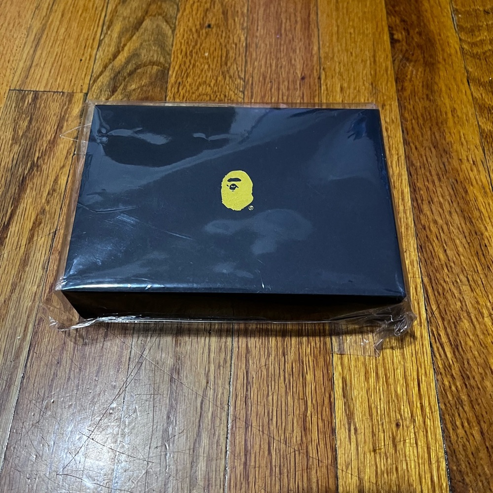 BAPE metal cube set